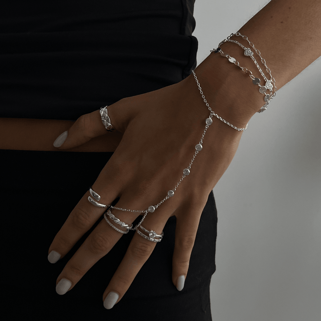 Evry Jewels Viral Hand Chains: Anti Tarnish Waterproof
