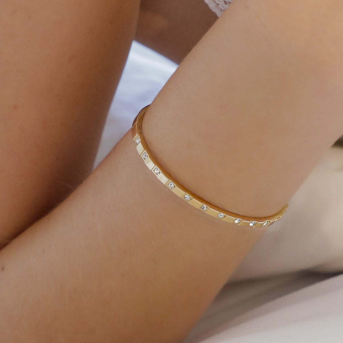 Evry Jewels Waterproof Stainless Steel Bangle