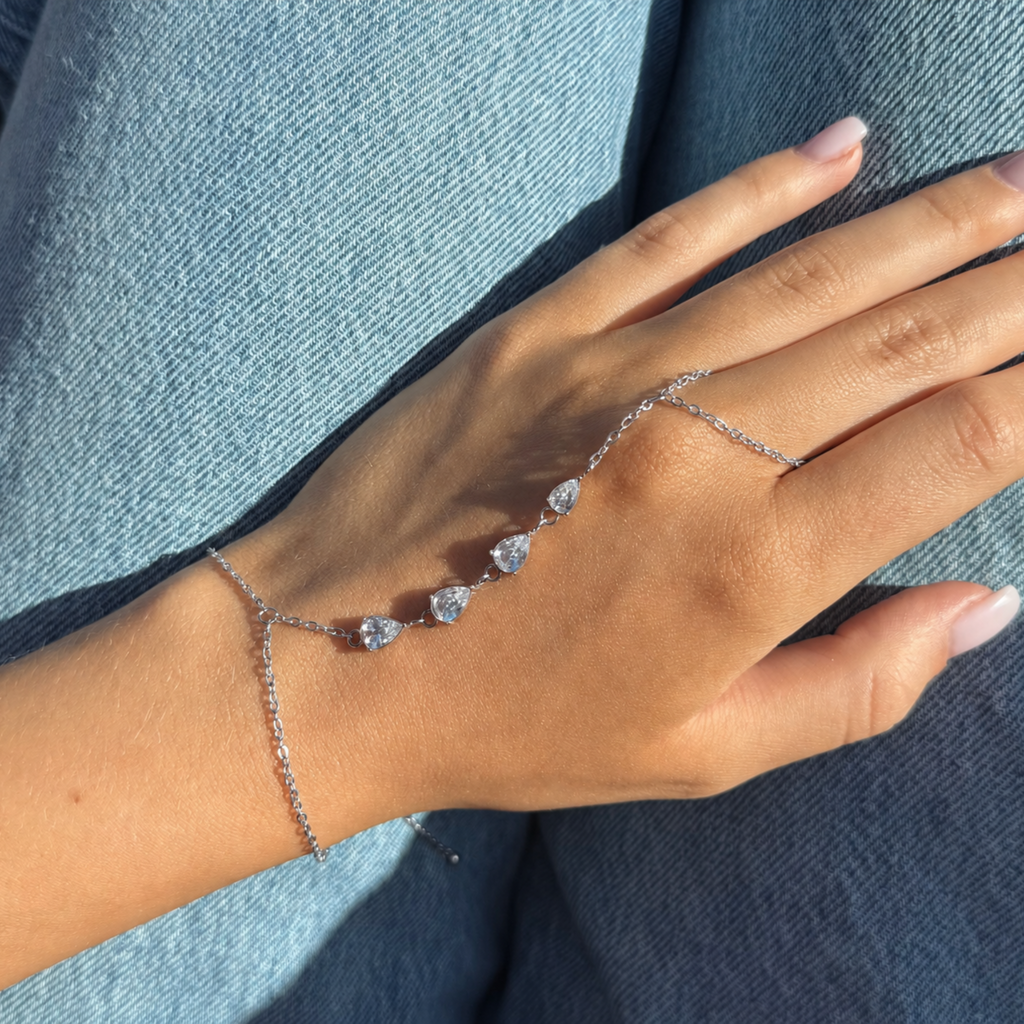 Evry Jewels Glow Girl Hand Chain