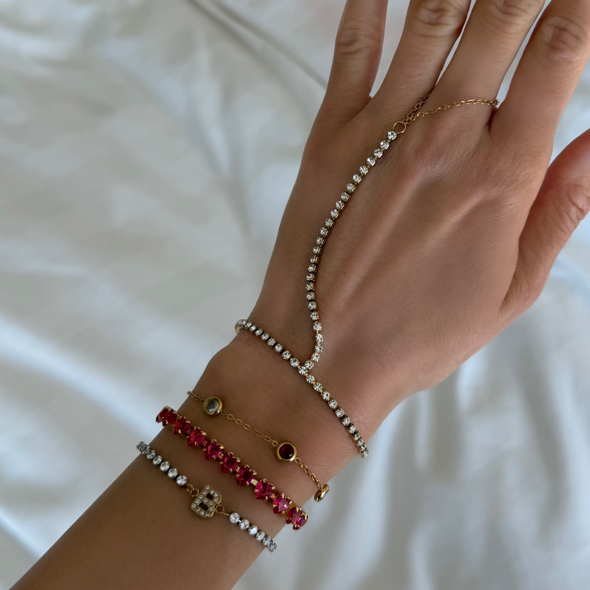 Evry Jewels Icy Tennis Hand Chain