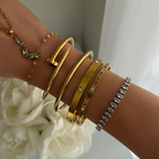 Evry Jewels Lucky Glow Bangle