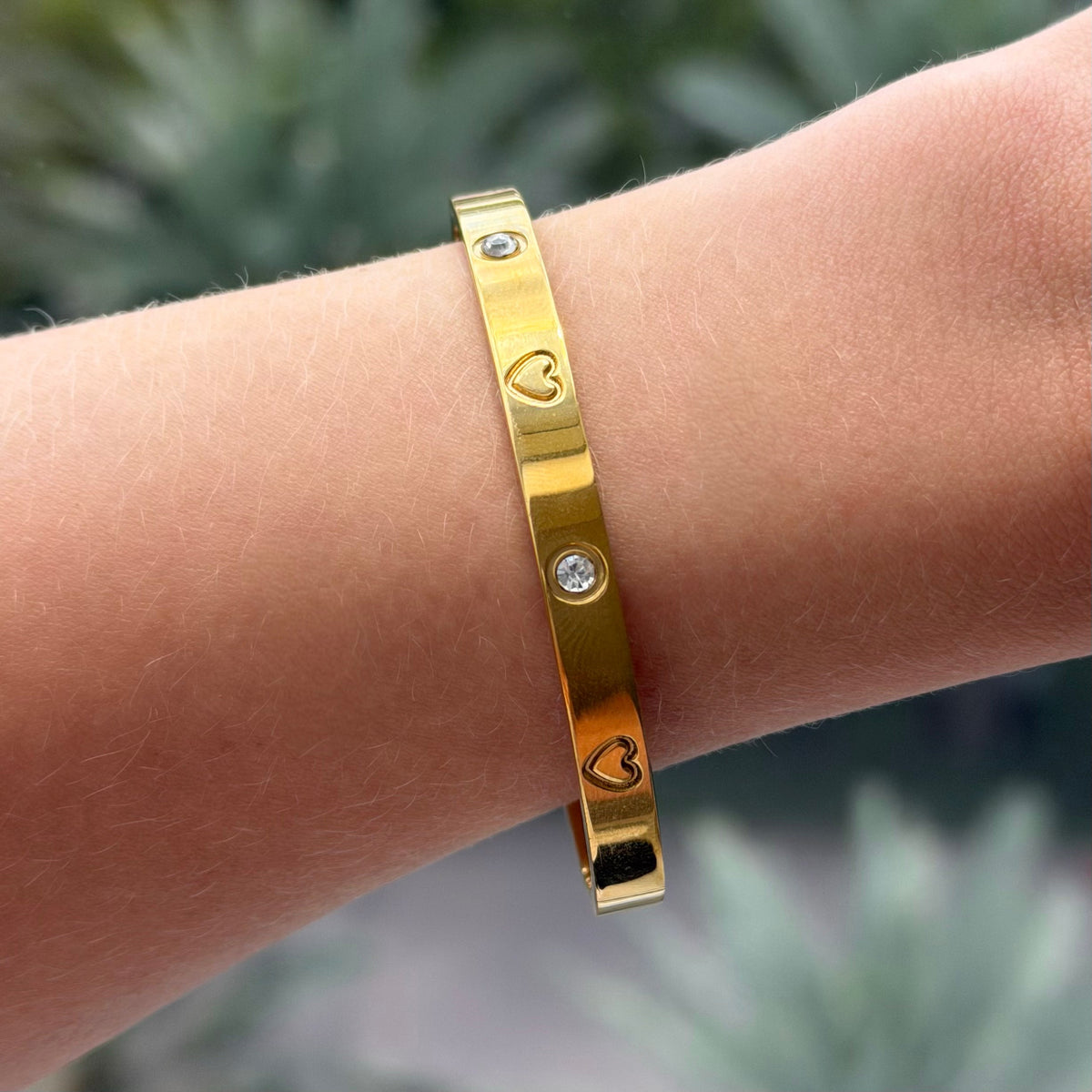 Evry Jewels Full of Love Bangle