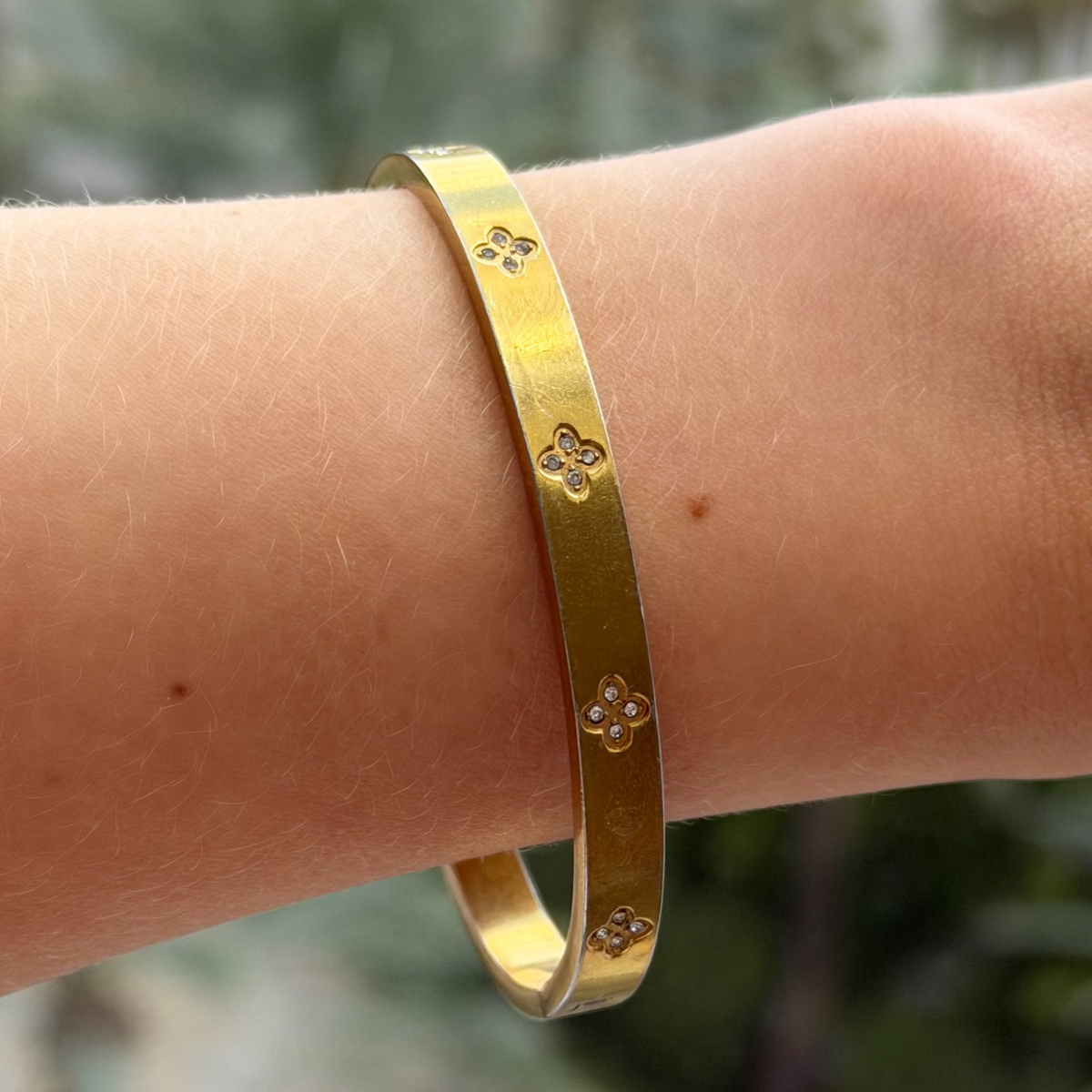 Evry Jewels Rosalia Bangle