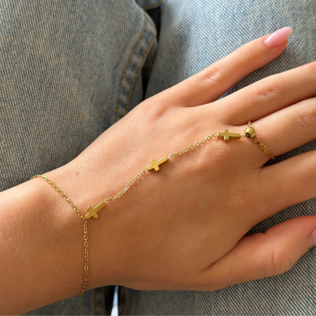 Evry Jewels Heaven Sent Hand Chain