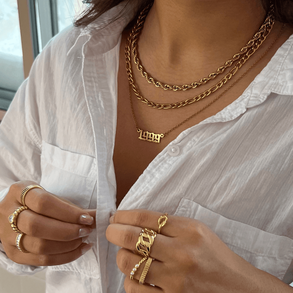 Evry Jewels Golden Year Necklace