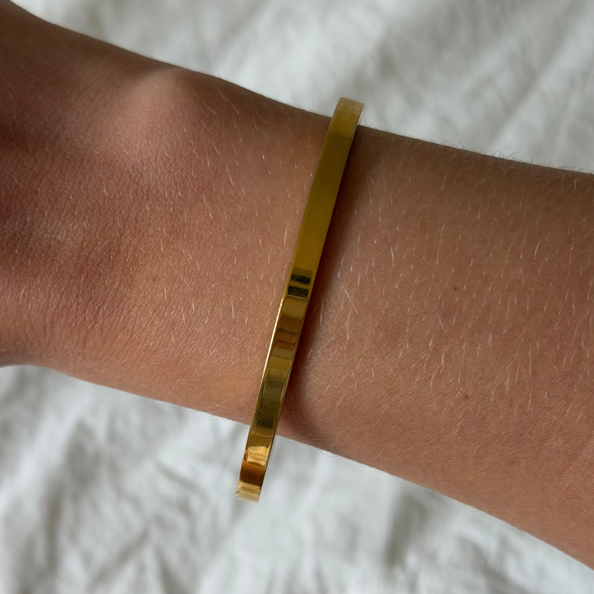 Evry Jewels Daily Bangle