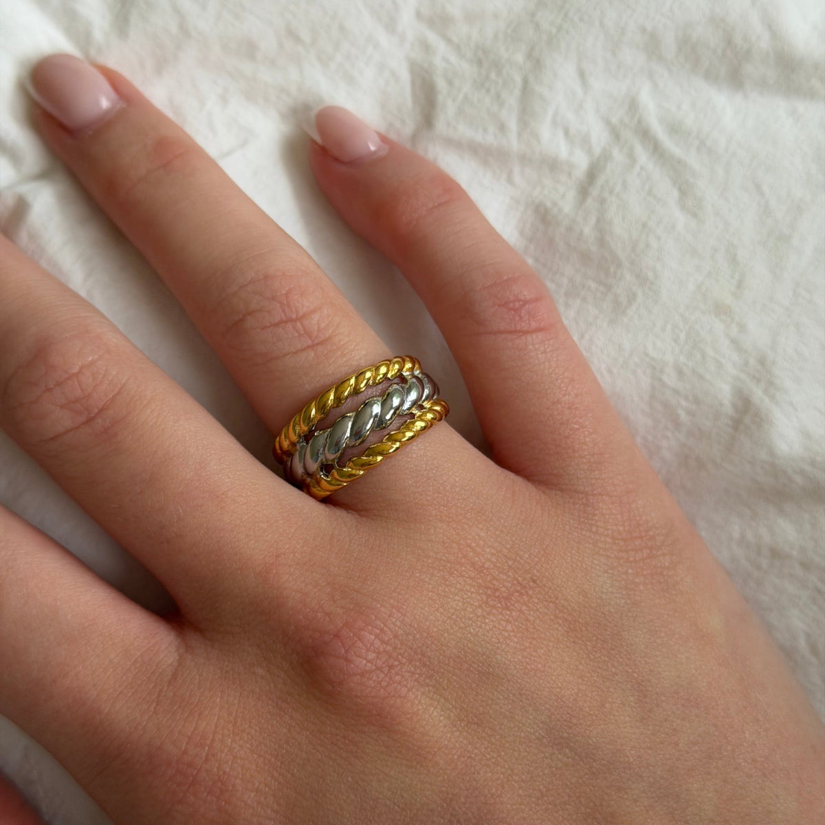 Evry Jewels Roll Call Ring