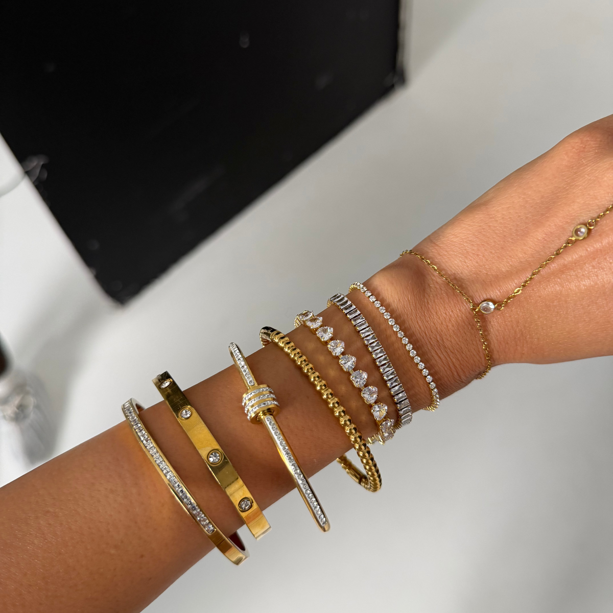 Evry Jewels Classic Bangle
