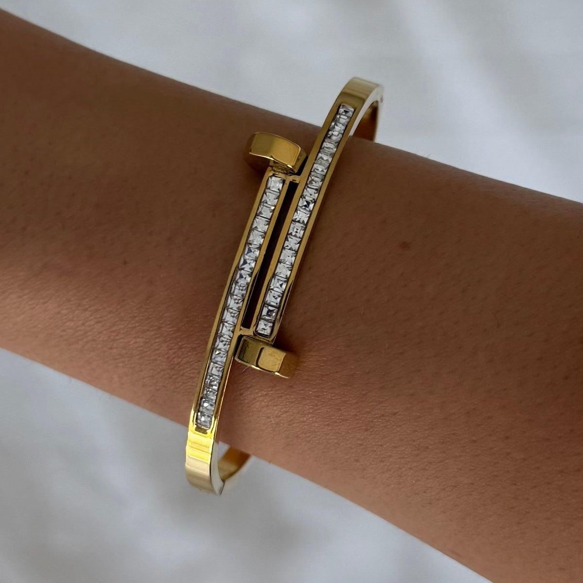 Evry Jewels Radiant Row Bangle