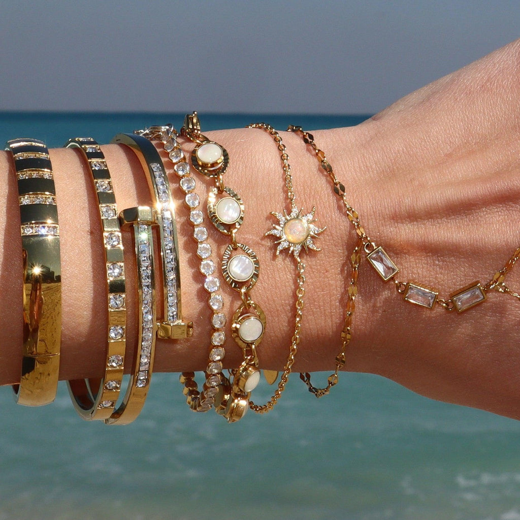 Evry Jewels Radiant Row Bangle