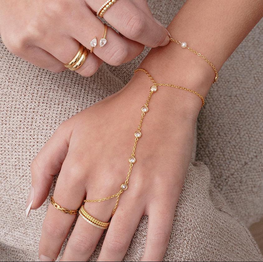 Evry Jewels Afterglow Hand Chain