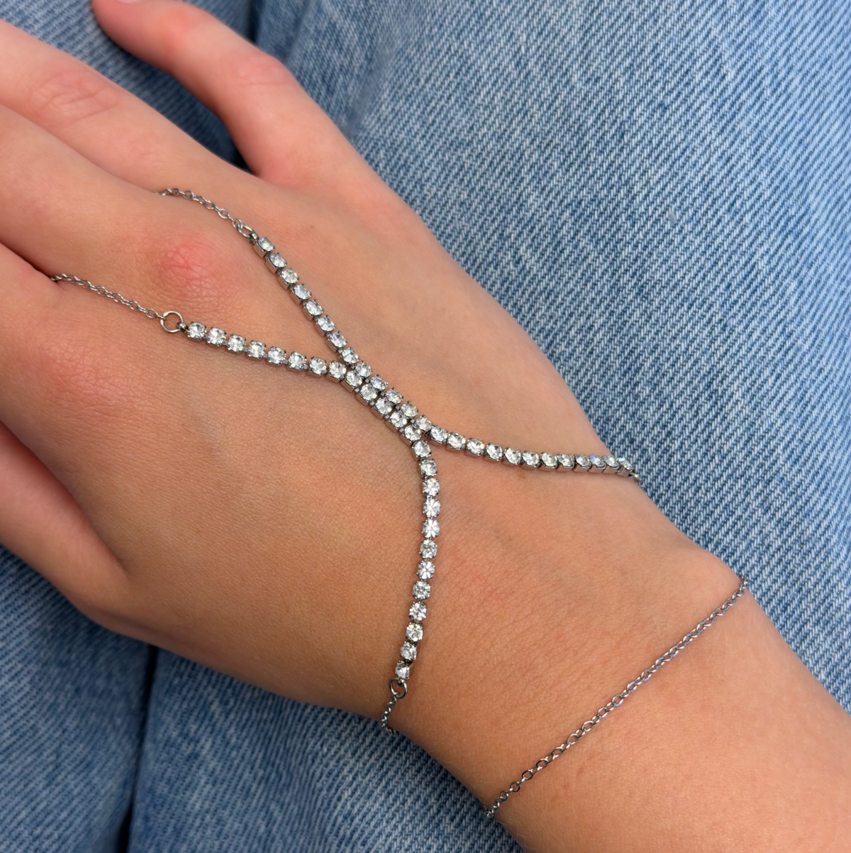 Evry Jewels Frosted Tennis Hand Chain
