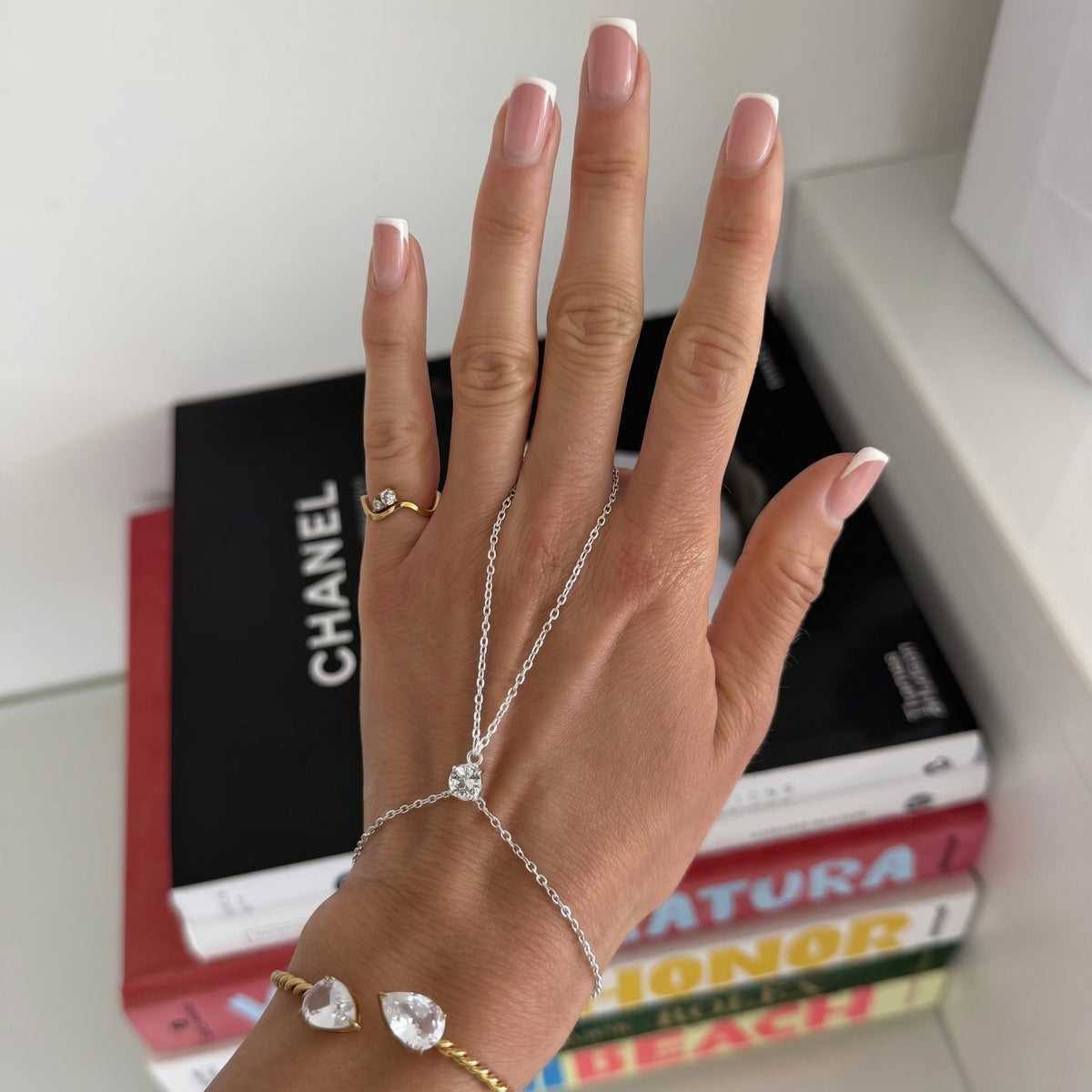Evry Jewels She's A Gem Hand Chain