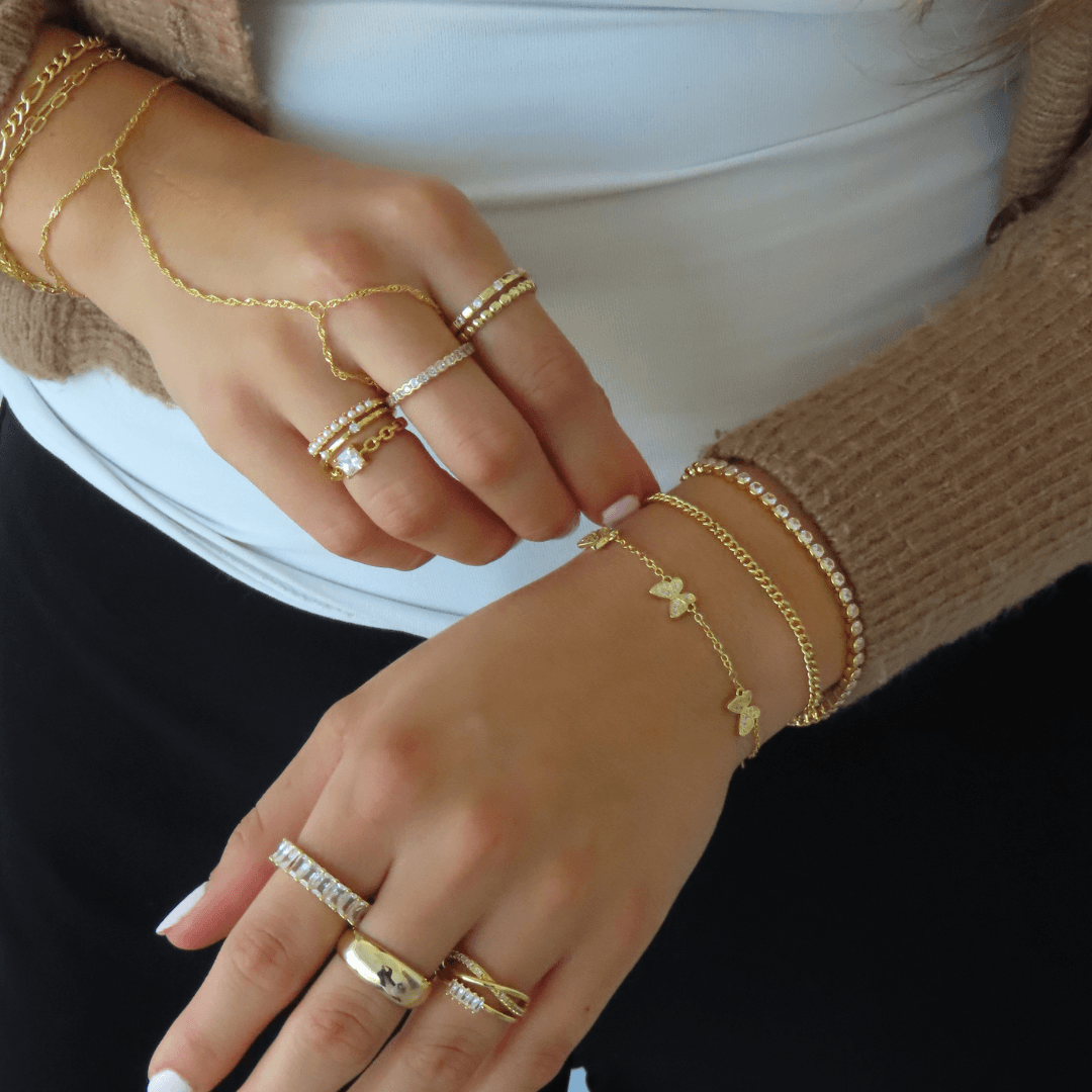 Evry Jewels That Girl Hand Chain